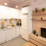 Apartment In Sants